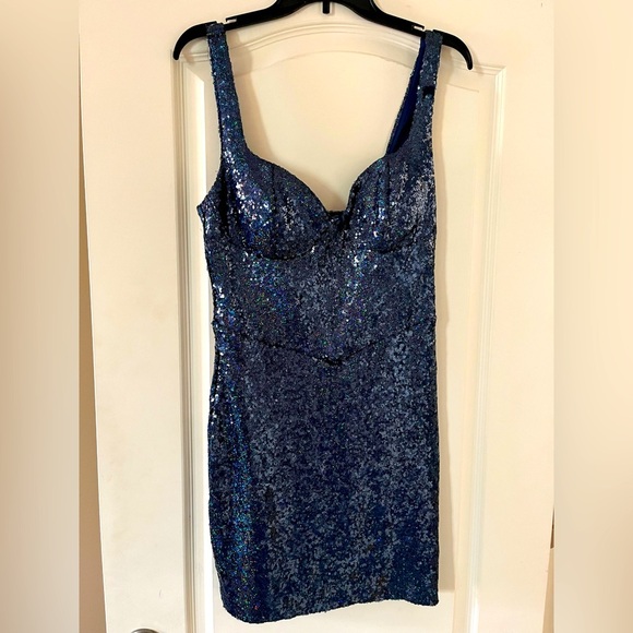 NWOT Brand new! B.Darlin Smoky Blue Sequin Party Dress Juniors 13/14 - Picture 1 of 15